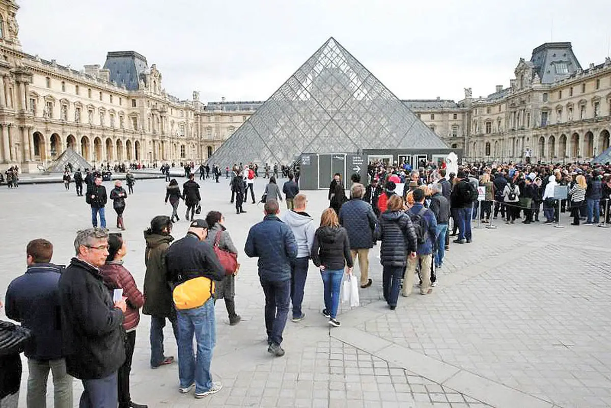 از برهنگی تا کش رفتن وسائل هتل؛ سندرم توریست چیست؟
