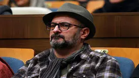 گریم متفاوت علی دهکردی با زلف پریشان در سریال «مستوران» + عکس