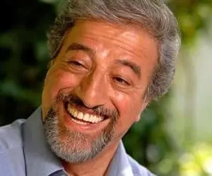  علیرضا خمسه: کمدین ایرانی زیر بار فشار مالی هم نیشش باز است؛ این فرق ماست/ویدیو