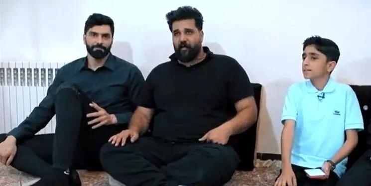 فیلم تماشایی دیدار دو خواننده محبوب «عصر جدید»/علی طولابی و وحید موسوی باهم می‌خوانند!+فیلم