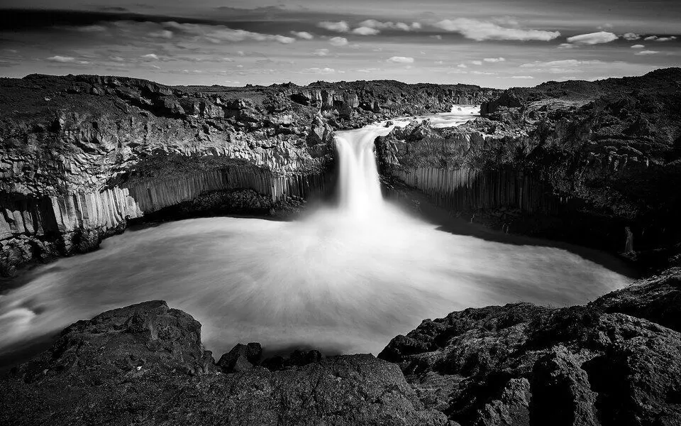 گزیده‌ای از برترین‌ عکس های سیاه و سفید در مسابقه جهانی فتوکراود
