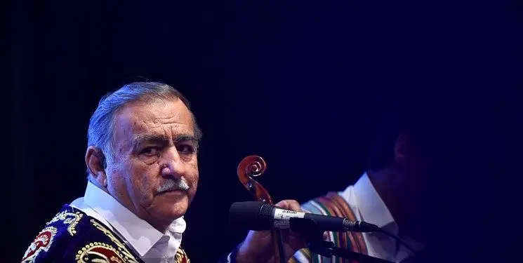 اجرای خواننده قطعه «شاه پناهم بده» در خندوانه+ فیلم 