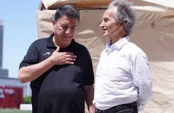 عکس آهنگساز برجسته ایرانی در کمپ تیم ملی فوتبال