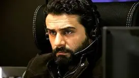 چهره شکسته بازیگر سریال گاندو در اکران یک فیلم
