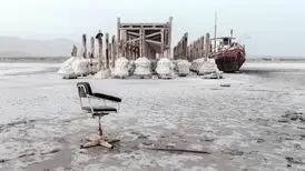 انتقاد تند کارشناس تلویزیون: دریاچه ارومیه را وزارت نیرو خشک کرد/ ویدئو
