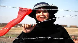 چطور برای مردمم اشک نریزم/مباد یک وجب از خاکمان زیرپوتین ‌بیگانه بیفتد
