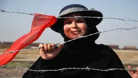 چطور برای مردمم اشک نریزم/مباد یک وجب از خاکمان زیرپوتین ‌بیگانه بیفتد