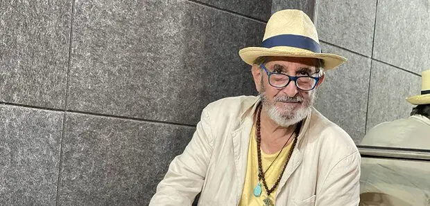 فرهاد آئیش در نقش «گالیله» به صحنه می‌رود/ادای دین شاگرد به استاد