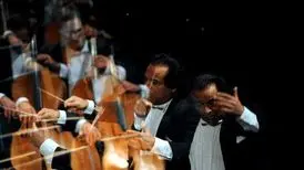 علی رهبری «تخت جمشید» را به سن پترزبورگ می‌برد/اجرای «هزارویک شب»
