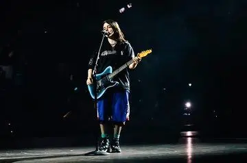 اجرای بی نظیر جنفر لوپز/ بیلی آیلیش جوایز را درو کرد