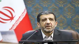 ضرغامی: همه زیر بال و پر گردشگری را بگیرند