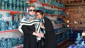 تا دیر نشده برای بهبودی بیتا فرهی قدمی بردارید!
