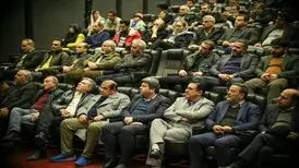 خزاعی: سینماگرانِ کنج عزلت گزیده به صحنه برگردند
