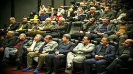 خزاعی: سینماگرانِ کنج عزلت گزیده به صحنه برگردند

