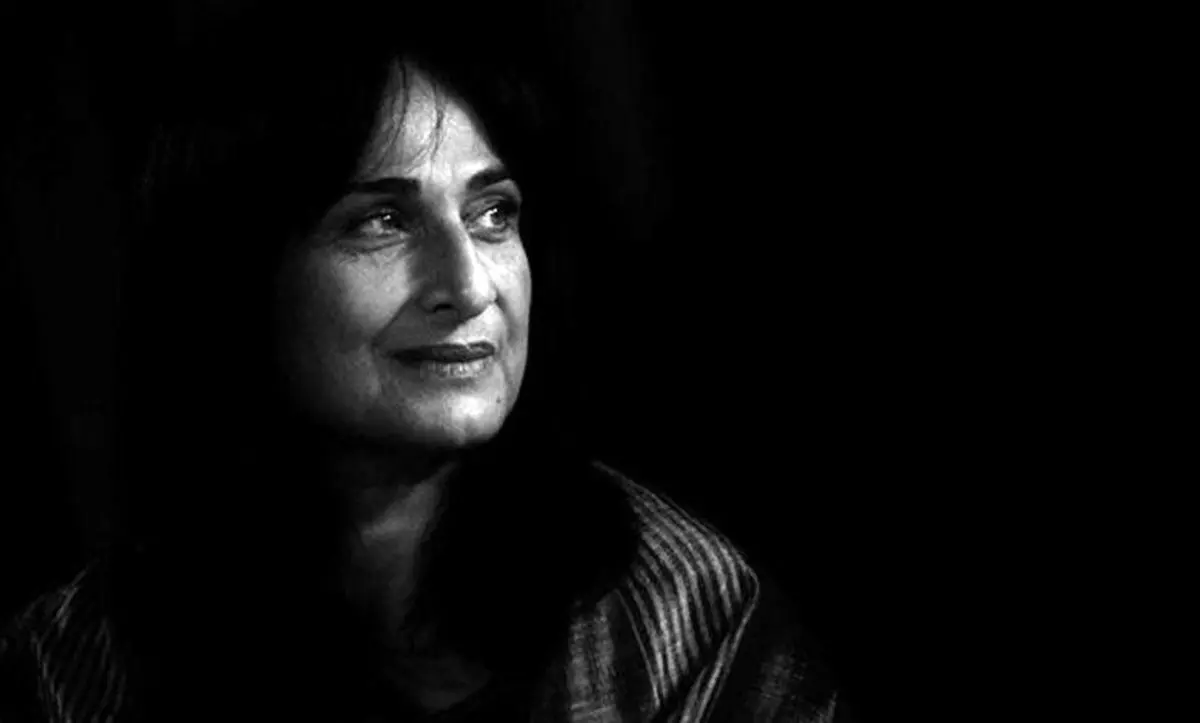 انتشار پوستر بی حجاب سوسن تسلیمی، جشنواره ایسفا را تعطیل کرد
