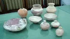 کشف کوزه‌های تاریخی و قدیمی در زرقان