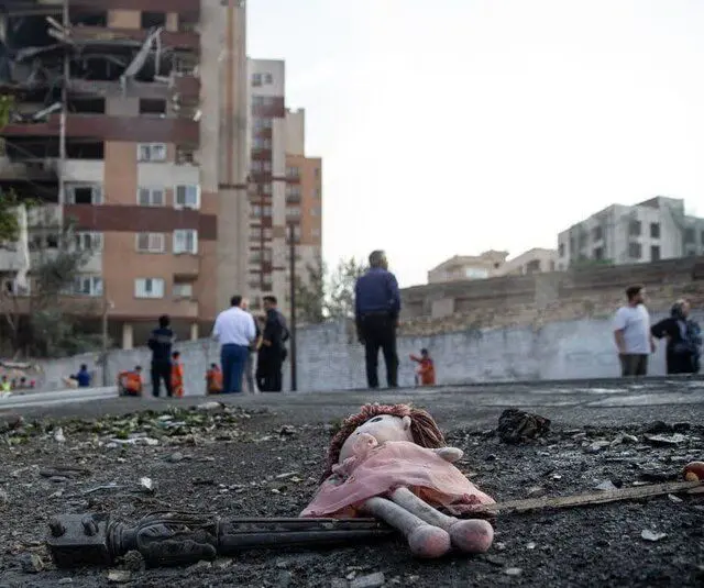 وظیفه مستندساز و نویسنده صرفا روایت وقایع جنگ رمضان نیست