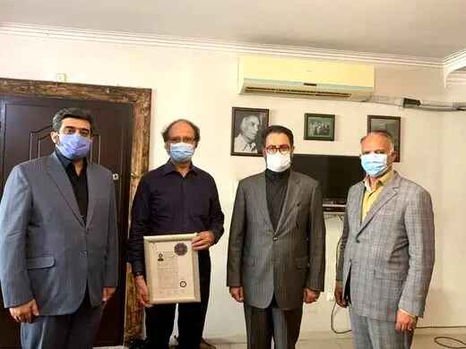 علی جهاندار و شریفیان گواهینامه درجه یک هنری گرفتند