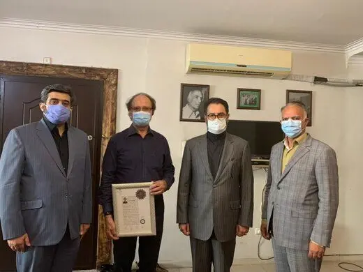 علی جهاندار و شریفیان گواهینامه درجه یک هنری گرفتند