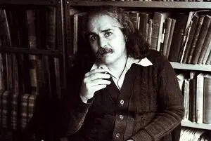 و سپس چنین گوید شکسته دل مردی هراسان راوی آرزوهای برباد رفته