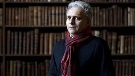 مردی که هرگز لبخند نمی‌زند!
