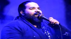 حضور دختر جوان در کنسرت رضا صادقی با سرُم!/ ویدئو
