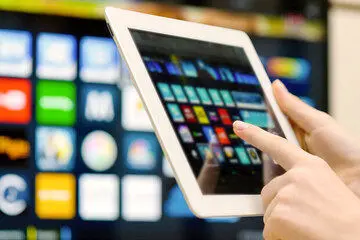 مجریان اخراجی‌ای که خودشان برنامه‌سازی می‌کنند
