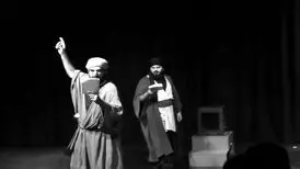 تصاویری از شبیه‌خوانی تعزیه حر در تئاتر طهران
