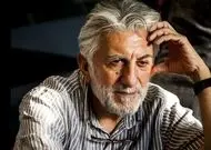 رضا کیانیان در پشت صحنه فیلم 《جهان مبهم هاتف》