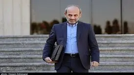 انتقاد تند روزنامه دانشگاه آزاد از پیمان جبلی: رئیس صداوسیما دقیقا کجاست که هر مجری هرچه می خواهد روی آنتن زنده می گوید و هزینه ایجاد می کند؟
