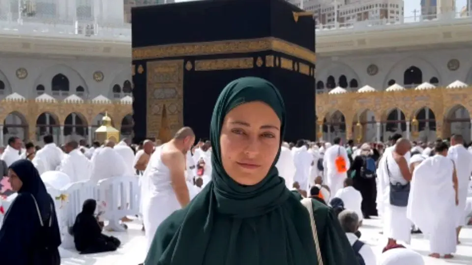 بازیگر و مدل مشهور ترک به حج رفت