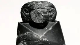 نخستین زنی که فرعون شد
