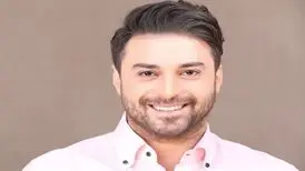 شترسواری بابک جهانبخش و همسرش در قشم وایرال شد
