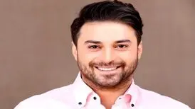 شترسواری بابک جهانبخش و همسرش در قشم وایرال شد
