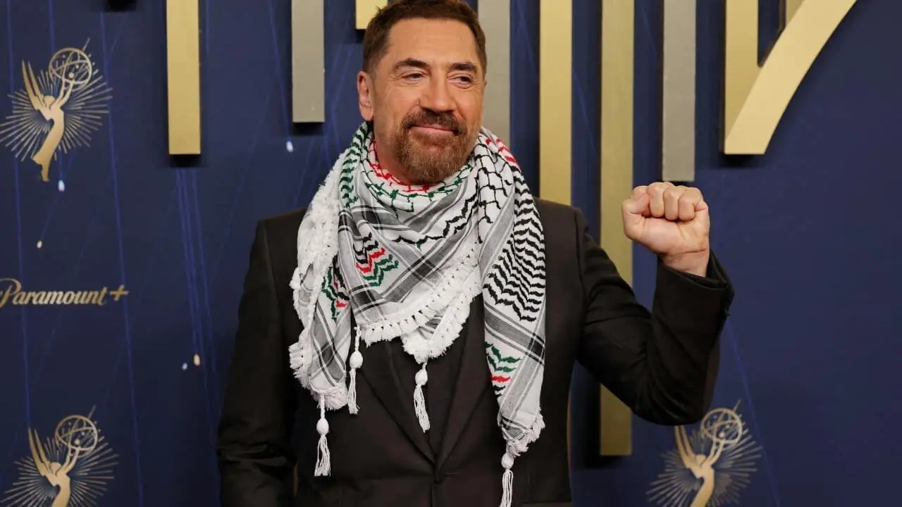 خاویر باردم چفیه پوشید
