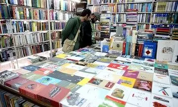 راز مطرح شدن برخی آثار ضعیف؛ رسانه‌ است/جریان همسو با دولت تریبون در اختیار دارد/داستان‌نویسی در ایران دل شیر می‌خواهد
