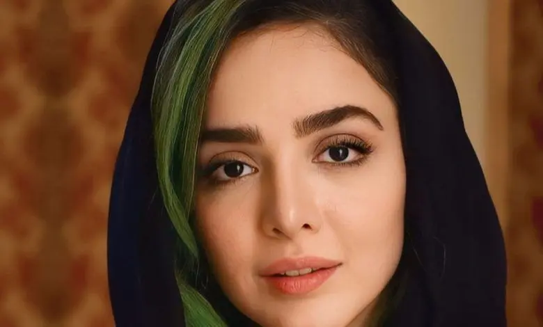 کنایه سنگین المیرا دهقانی به حضور بلاگرها در صحنه تئاتر

