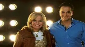 خواستگاری رها اعتمادی از گوگوش در آخرین کنسرت / تایید نامزدی این دو توسط پدر رها
