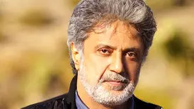 استقبال عجیب مردم از بدل داریوش اقبالی!/ ویدئو
