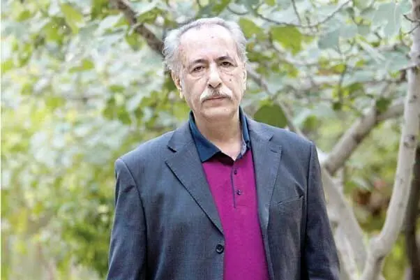 از سفر می‌ترسم مثل حافظ
