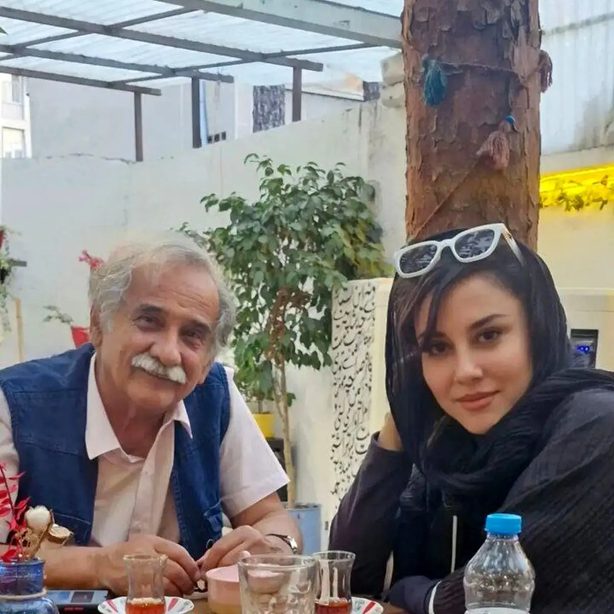 دیدار آشا محرابی و پدر بازیگرش بعد از مدت ها