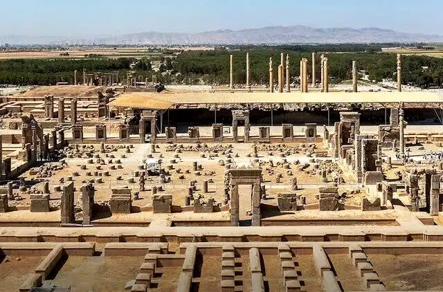 تعطیلی اماکن تاریخی فارس در نوروز ۱۴۰۵