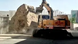 شهرداری گلپایگان، باروی دوره هخامنشی را تخریب کرد +ویدیو
