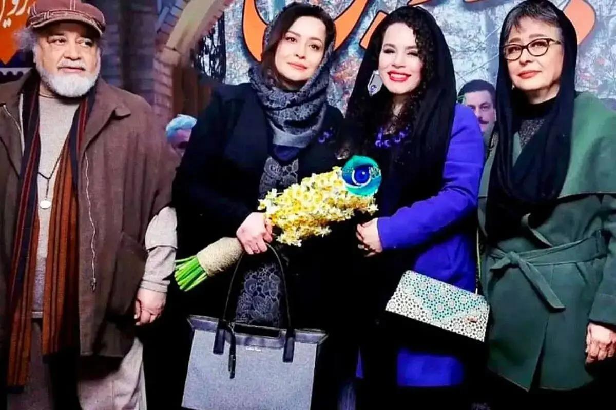 تصاویر زیرخاکی؛ عروسک بازی ملیکا شریفی نیا و مهراوه شریفی نیا در کودکی