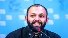 صابر ابر با گریم و لباسی متفاوت در کاری جدید/ عکس

