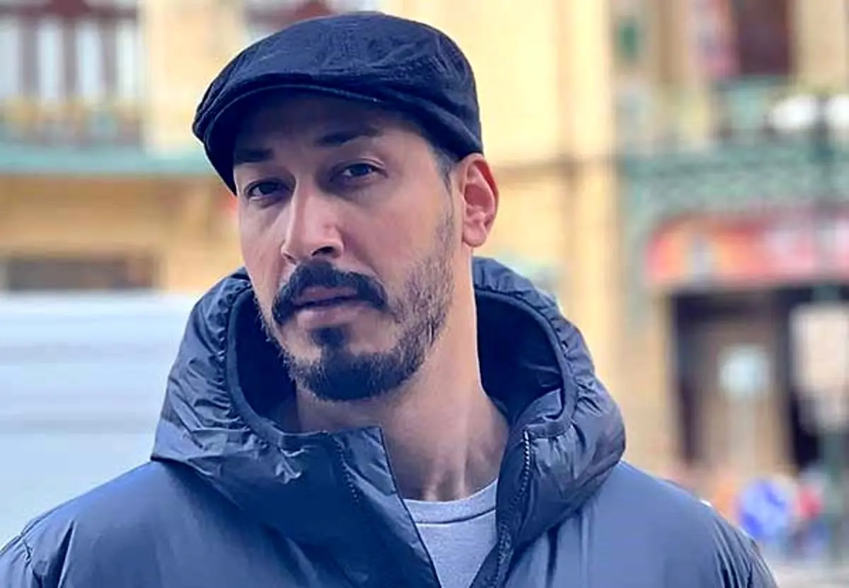 کپی‌برداری بهرام افشاری از استایل معروف سریال «پیکی بلایندرز»
