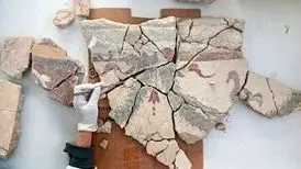 کشف ۴هزار قطعه‌ از یک نقاشی دیواری