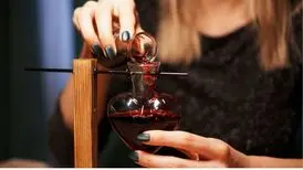 موزه‌ای در رومانی راز اکسیر جادویی عشق را برای بازدیدکنندگانش فاش می‌کند
