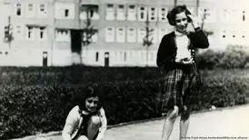 کتاب "خیانت به آنه فرانک" از چرخه فروش خارج شد
