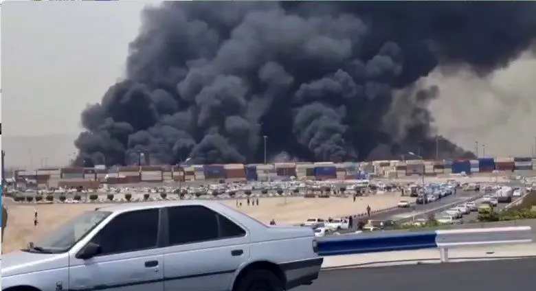 دمام‌زنی بوشهری‌ها در سوگ جانباختگان حادثه بندر شهید رجایی